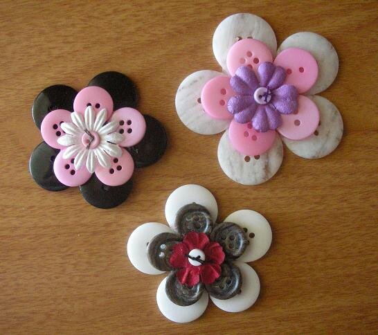 Stacked Flowers - Button