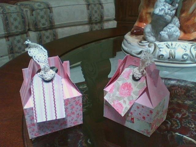 Little gift boxes
