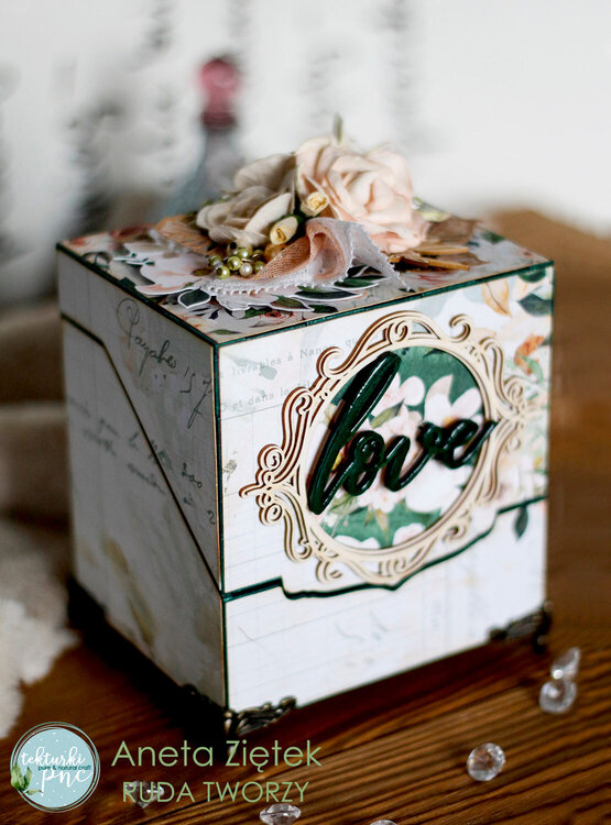 Lady Diary Box