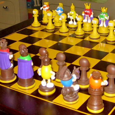 M&amp;M&#039;s Chess