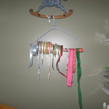 Homemade ribbon holder