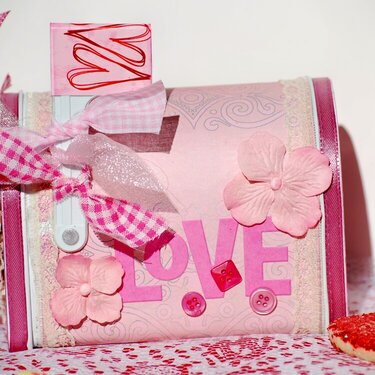 Valentine Mailbox ~Rusty Pickle~