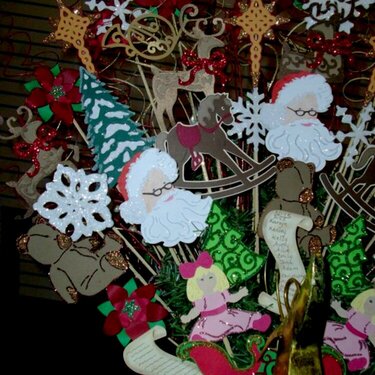 Cricut Christmas Centerpiece close up