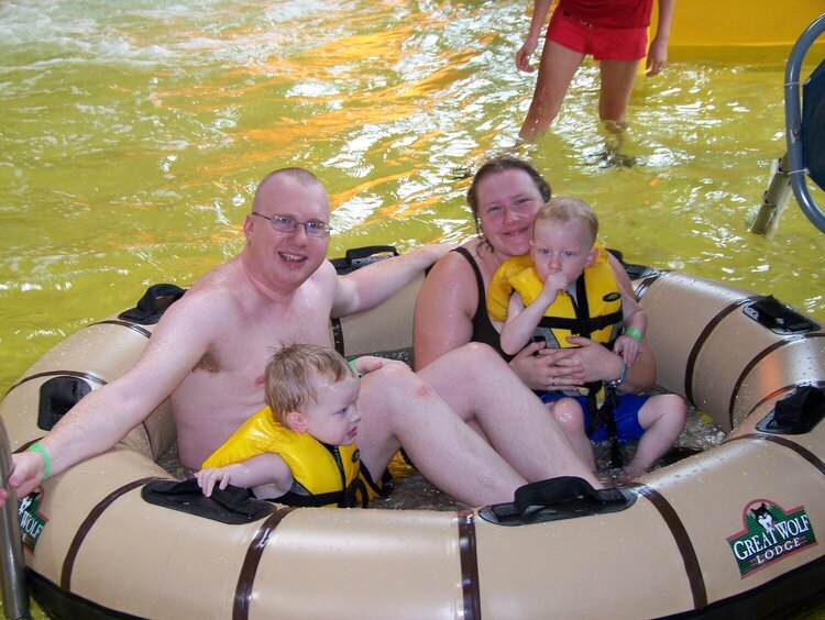 Family raft