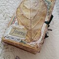 Play with the nature junk journal