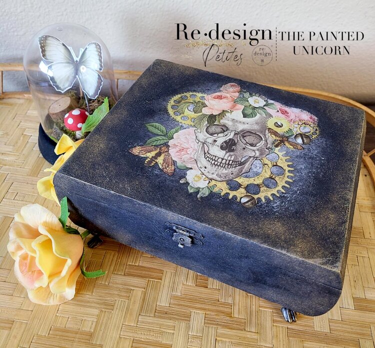 Redesign Chalk paste and Finnabair Boho Skull transfer Inpsiration by The Painted Unicorn