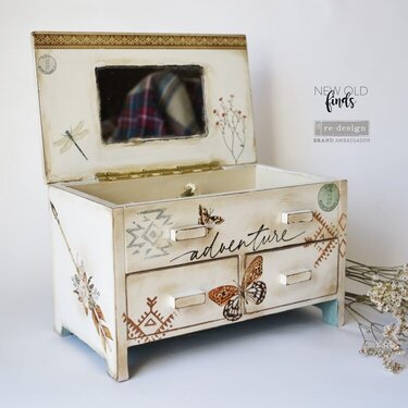 Redesign Jewelry Box &#039;Butterfly&#039; and &#039;Spring Dragonfly&#039; Inspiration by New Old Finds