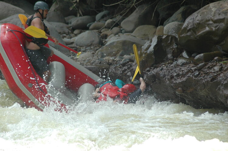 whit water rafting on the Toro River