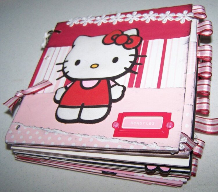 M&#039;s Hello Kitty Book: Cover (side view)