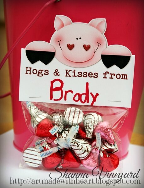 Hogs and Kisses Valentine&#039;s Topper and printable