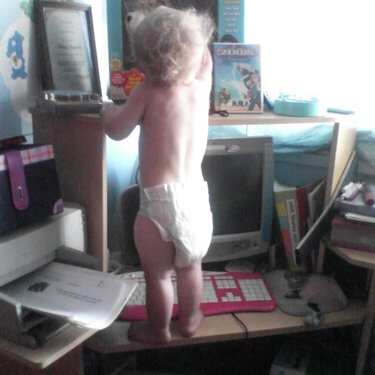 Deaner climbs on his sister&#039;s desk