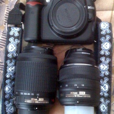 new Nikon D5000 camera &amp; lenses