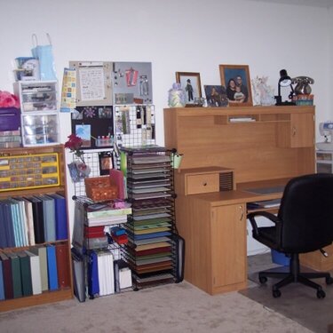 Our Office/scrapbook room3