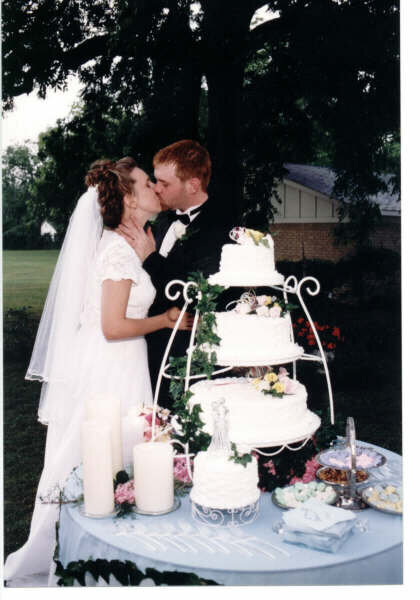 wedding cake  May 29, 1999