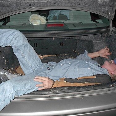 #3 Someone in the trunk of a car (8 pts))
