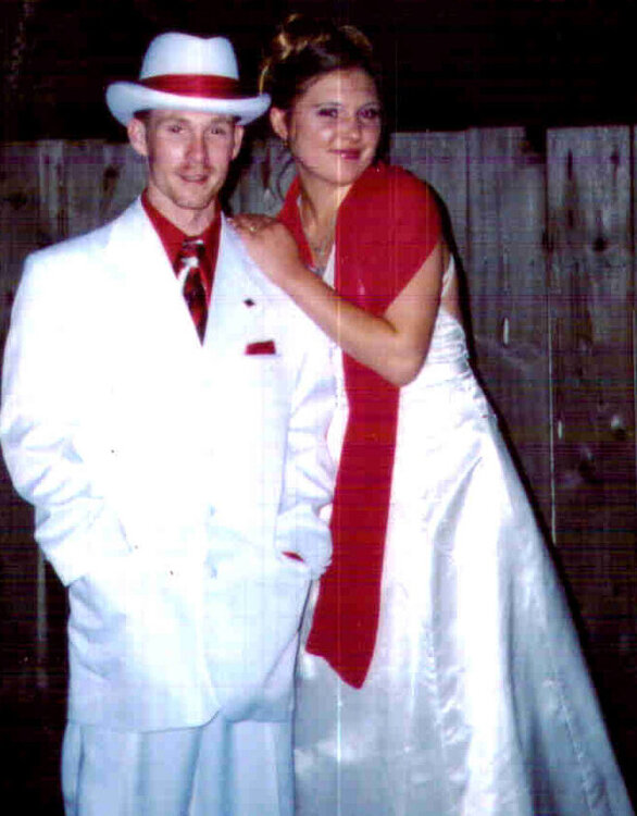 my luver &#039;n&#039; i &#039;bout 4 go 2 prom!may 16th*&#039;03