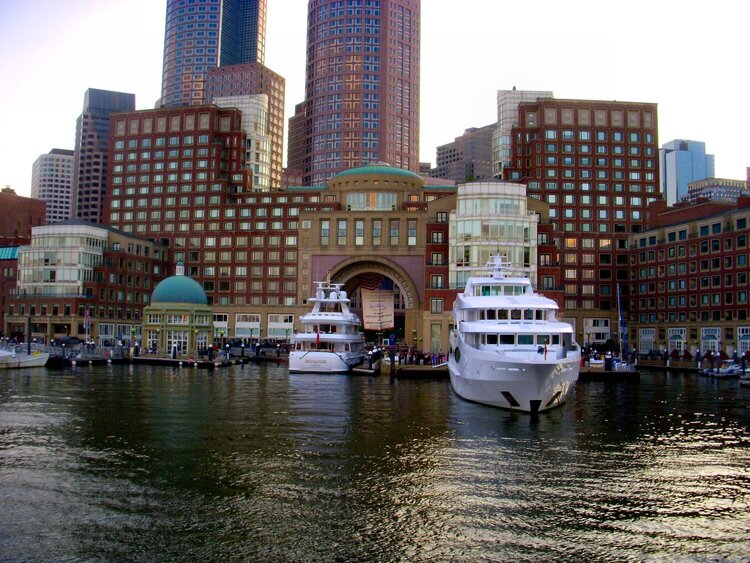 Row&#039;s Wharf Boston Harbor