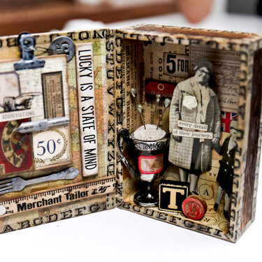 Featured in the Upcoming FREE Scrapbook.com Class: Expand Your Creativity with Tim Holtz | Distress Collage
