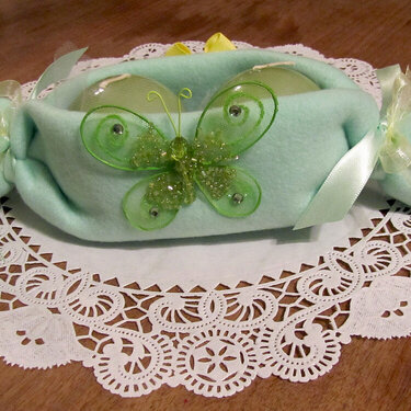 TWO PEAS IN A POD BABY SHOWER CENTERPIECE