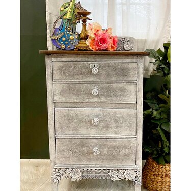 Boho grunge dresser