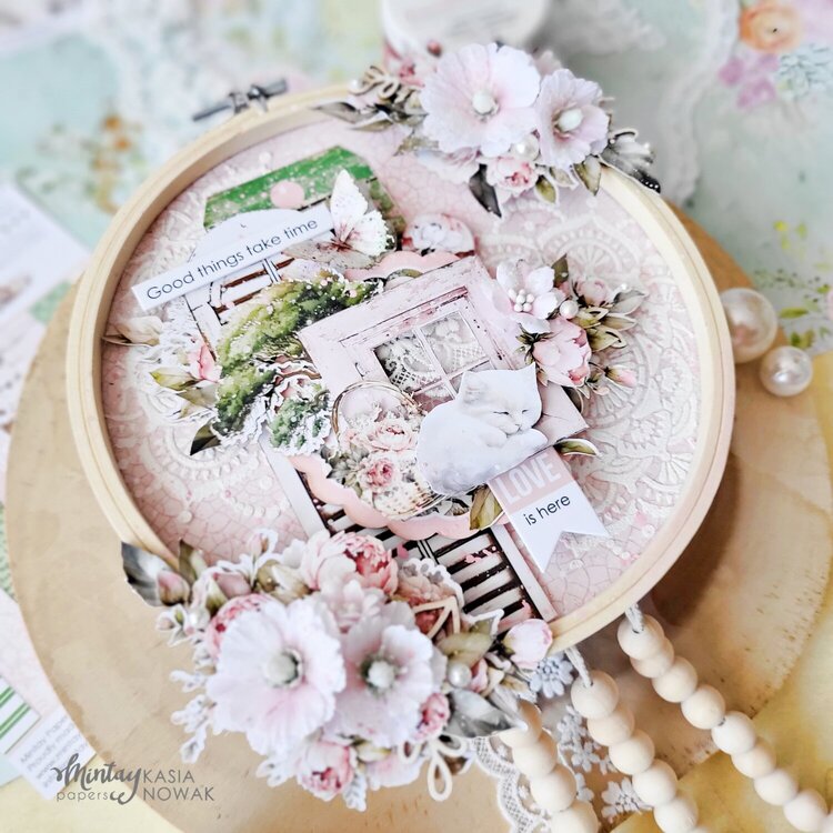 Embroidery hoop with &quot;Peony garden&quot; line and Kreativa Stencil by Katarzyna Nowak