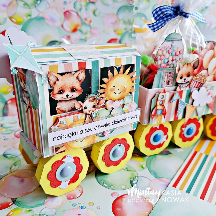Dimensional train with &quot;Playtime&quot; collection by Katarzyna Nowak