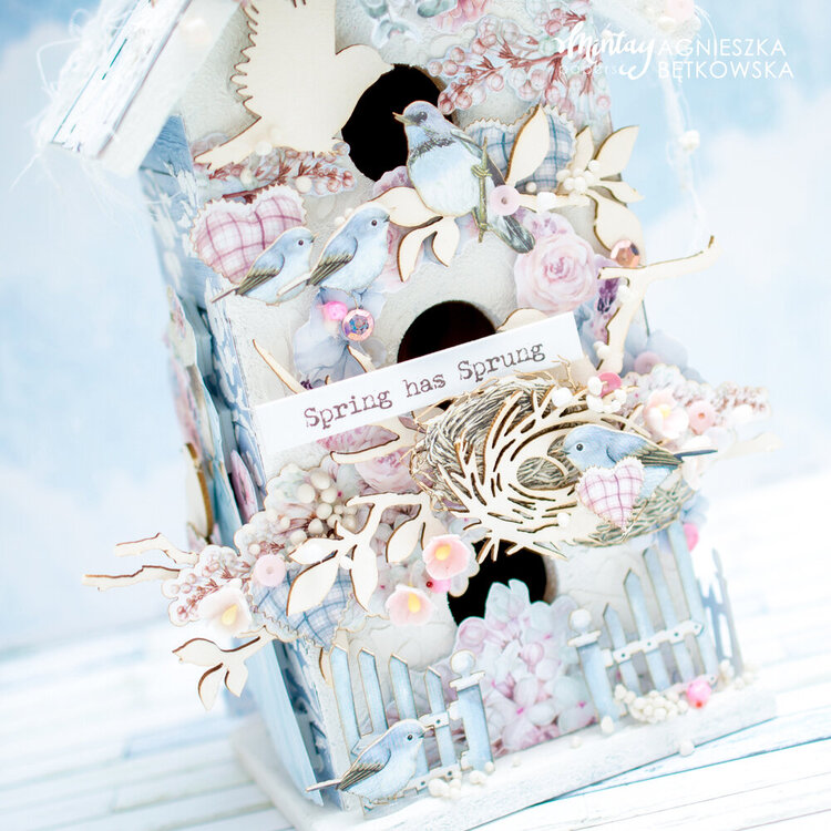 Birdhouse with &quot;Elodie&quot; collection and Chippies by Agnieszka Btkowska