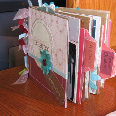 &quot;Treasured Memories&quot; paperbag album