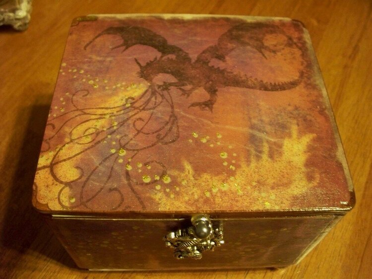 Dragon box top