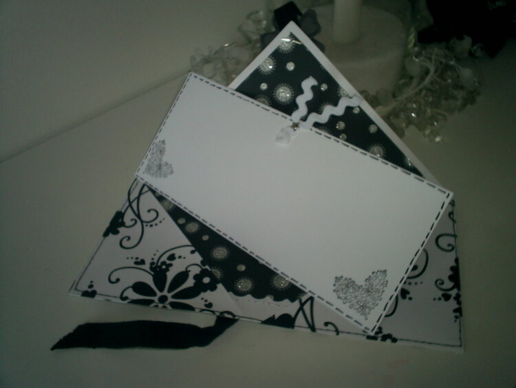 The card inside to write on :0)