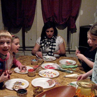 Decorating The Gingerbread Men!