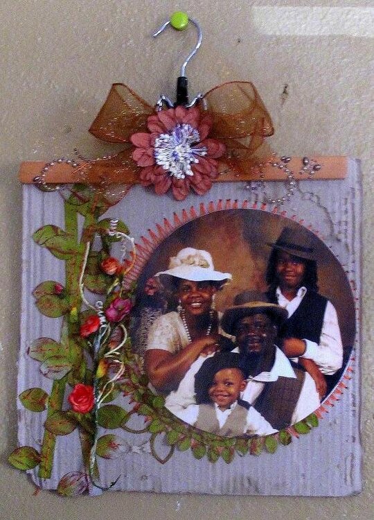 Old Fashioned Wall Hanging-Family