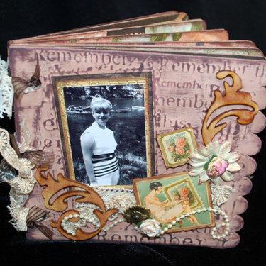 Mothers Day Mini Book   *Graphic 45*