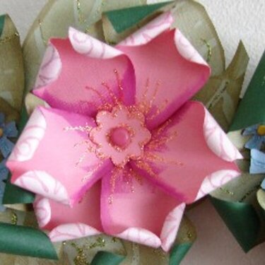 Primose Paper Wreath close up
