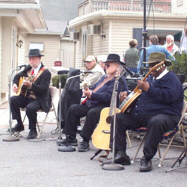 Old Time Crooners entertained us...