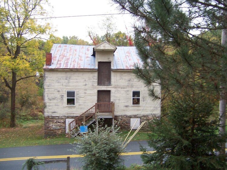 OLDFEED AND GRAIN MILL
