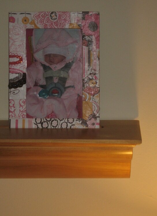 Altered Picture Frame Displayed in Home-AGC