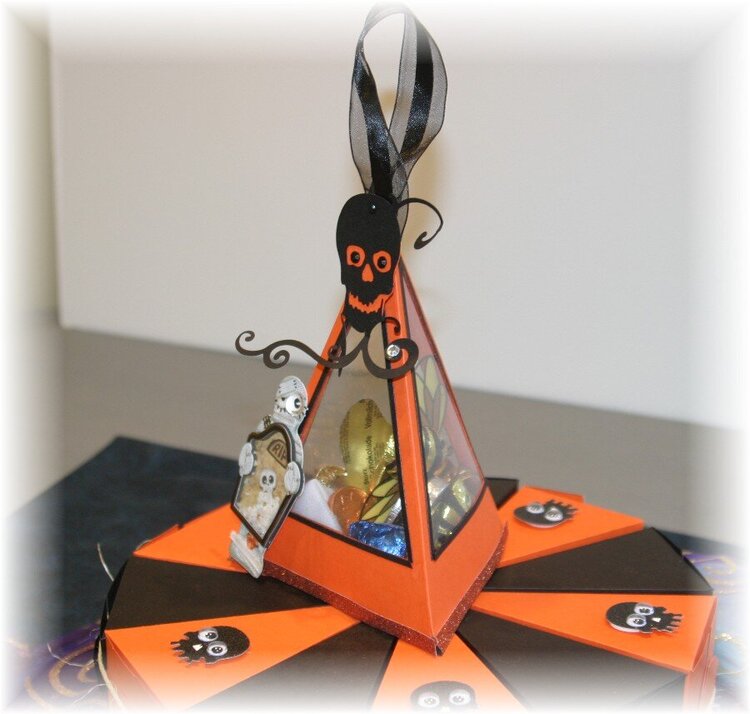 Triangular Halloween Gift Box