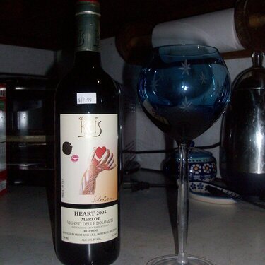Feb Photohunt - A bottle of wine {9 Pts}