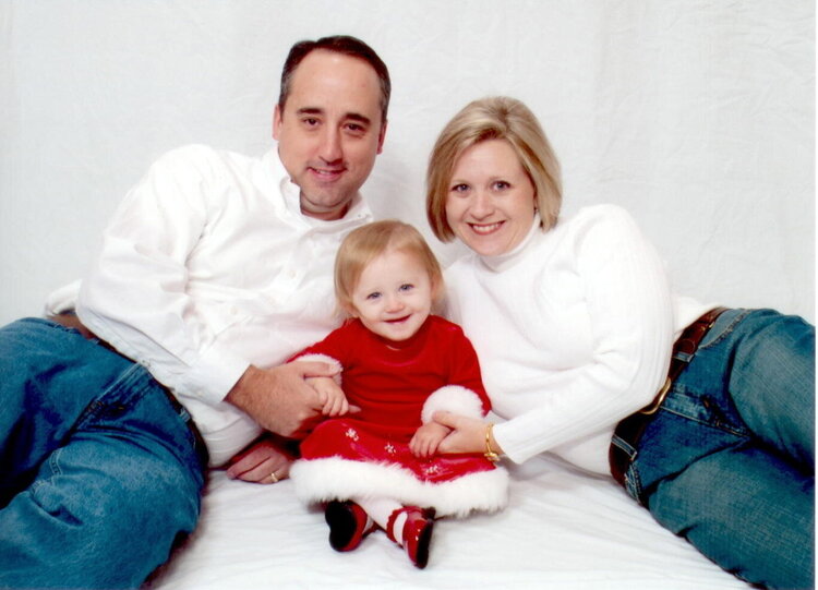 2007-Christmas Family photo-Lying Down