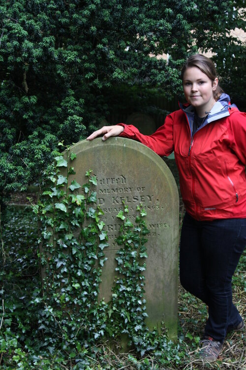AGC Week 3 Pics - WOW - My family graves in England!