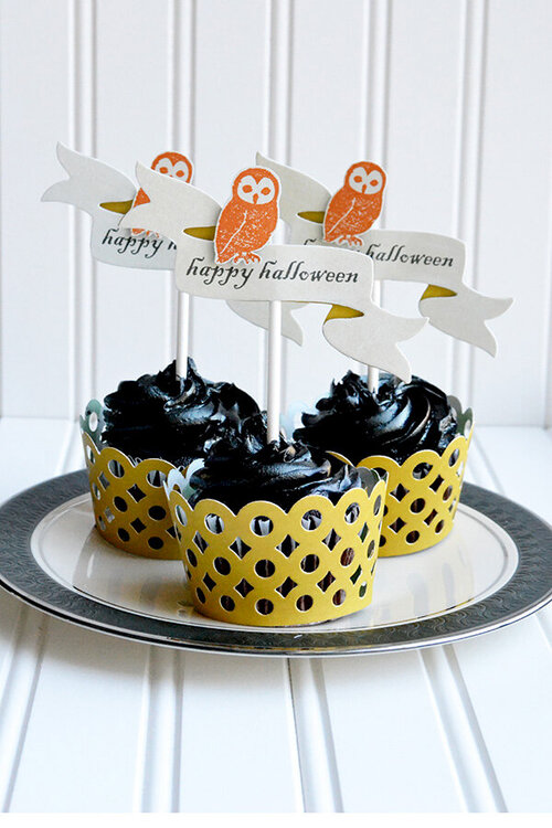 *We R* Halloween Cupcake Toppers &amp; Wrappers
