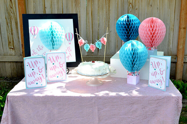 Honeycomb Paper Hot Air Balloon Party Idea