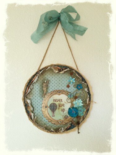 &quot;Never Give Up&quot; Wall Hanging **SWIRLYDOOS KIT CLUB**