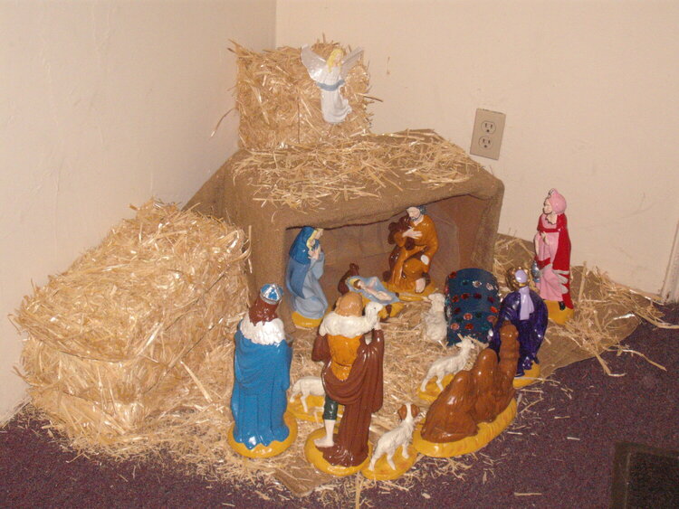 3. Nativity scene 10 points