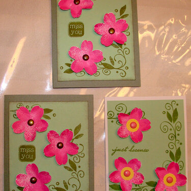 Pink flower with green background cards