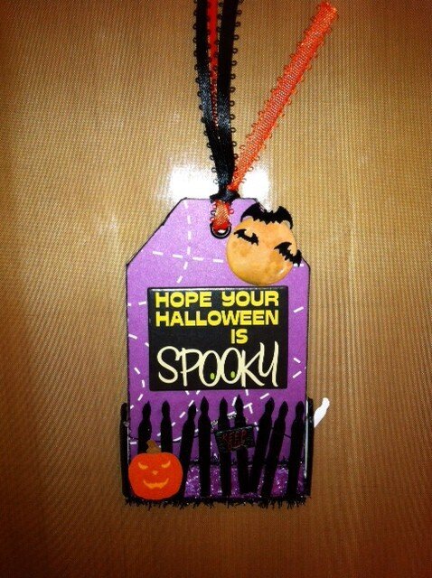 Halloween tag 4 - Front