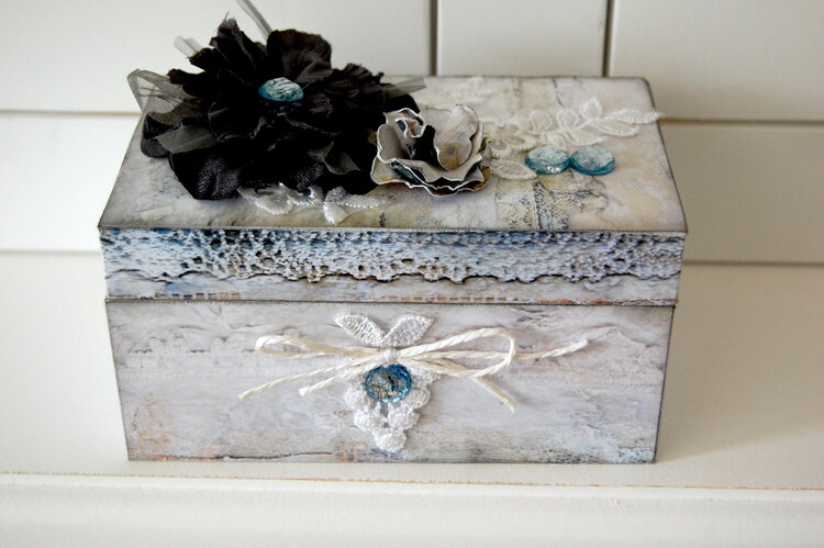 gift box *C&#039;est Magnifique May Kit*