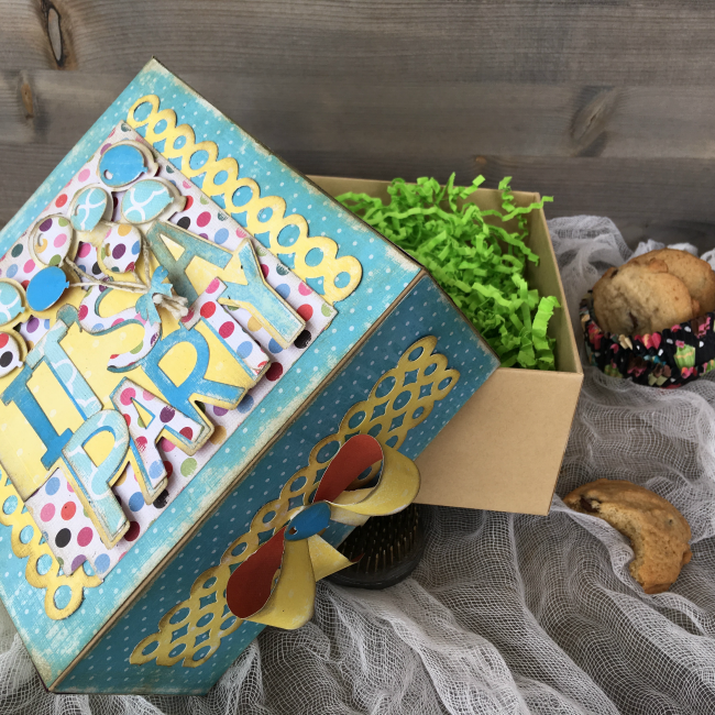 It&#039;s a Party DIY Gift Wrapping by Nicole for Sizzix