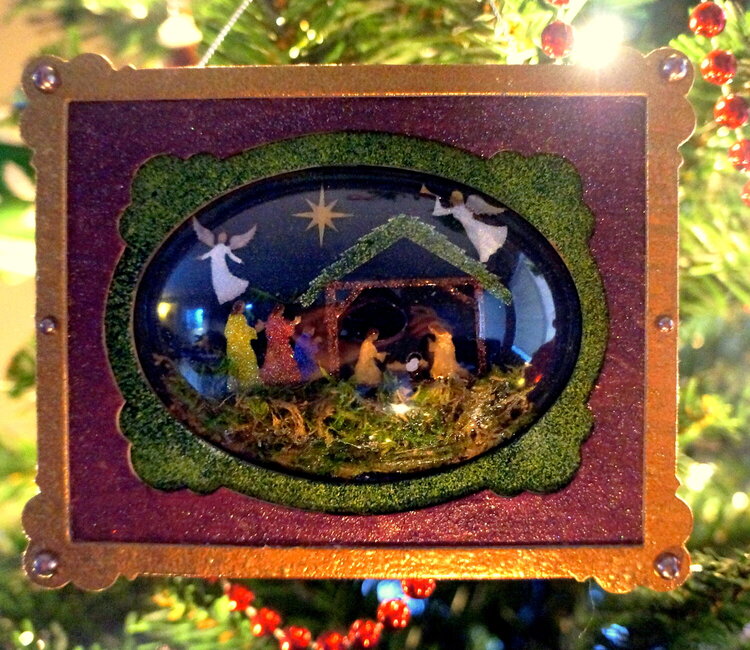 Nativity Ornament **GlobeCraft Memories &amp; Piccolo**